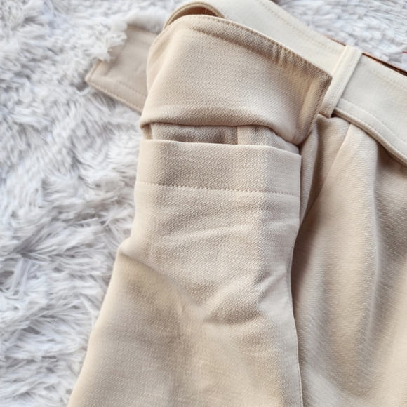 Express NWT Super High Rise Belted Cargo Mini Skirt - Picture 10 of 10